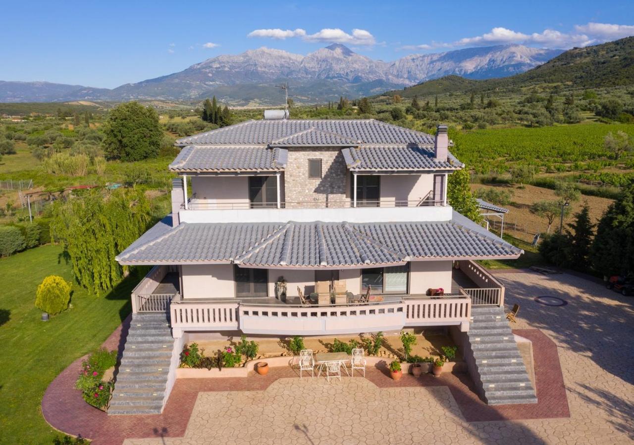 Villa In Nature Mitopoli Eksteriør billede